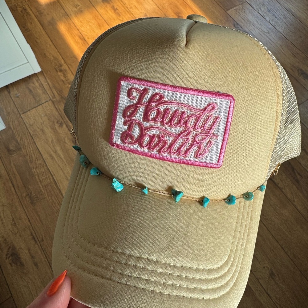 Western women’s trucker hat